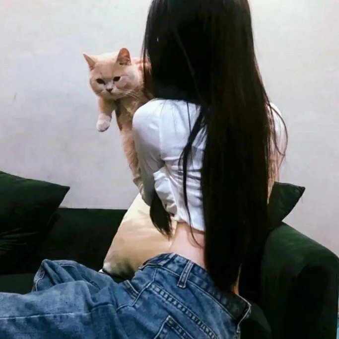 我们才不是兄弟呢